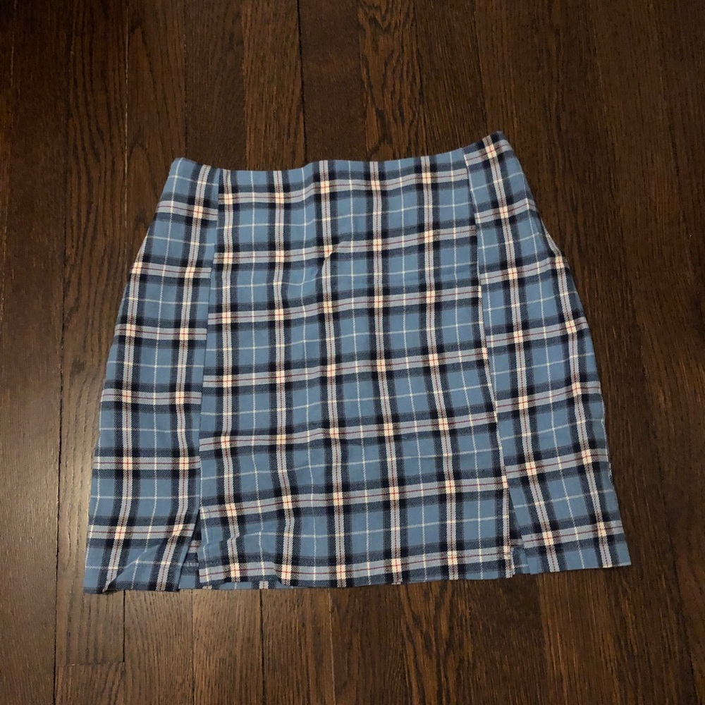 Womens plaid skirt with half zip back